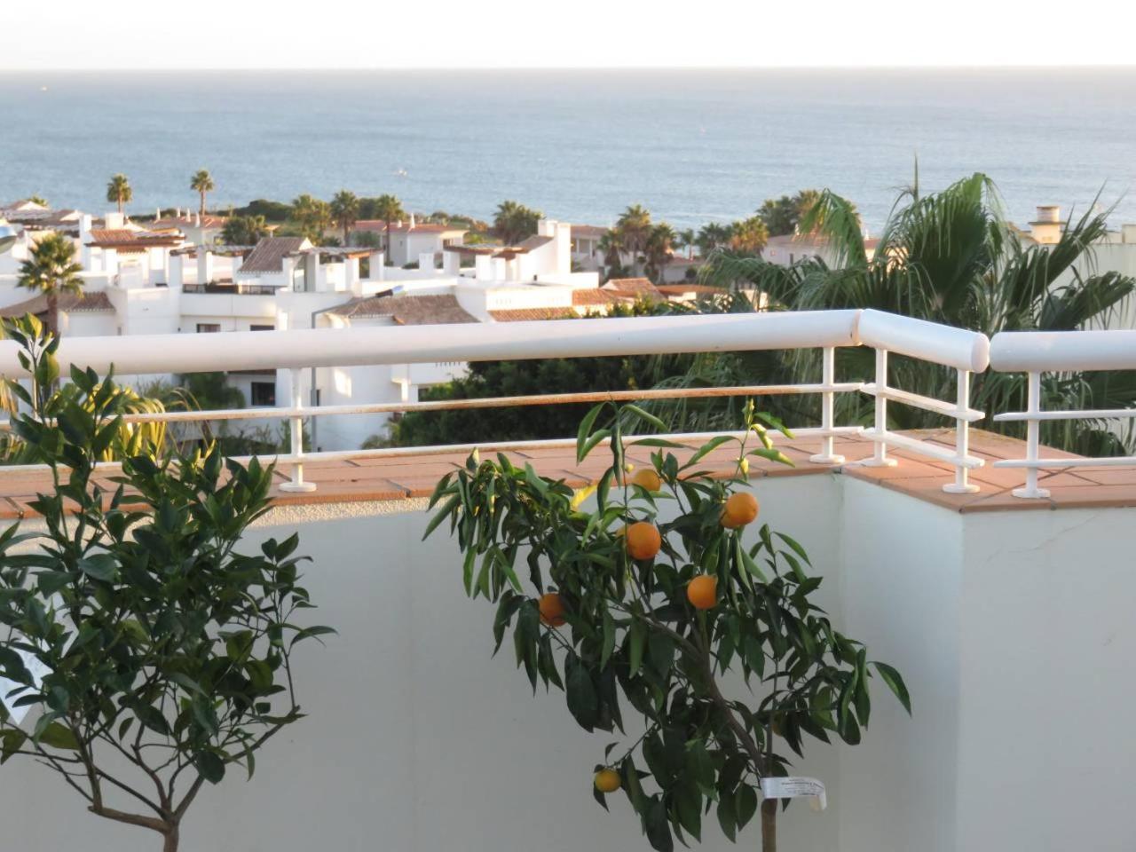 Sweden Apartment - Top Floor One Bedroom With Sea Views - Rs Lagos Extérieur photo